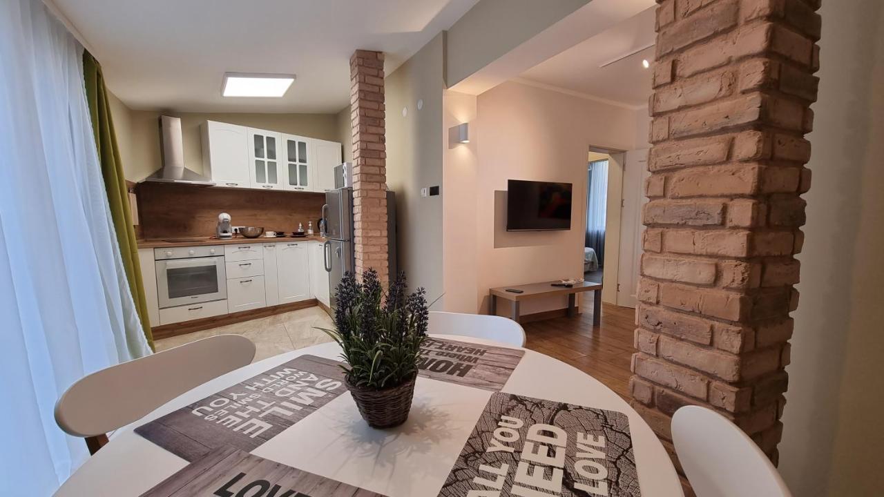 Old Town City Center Apartment รูเซ ภายนอก รูปภาพ